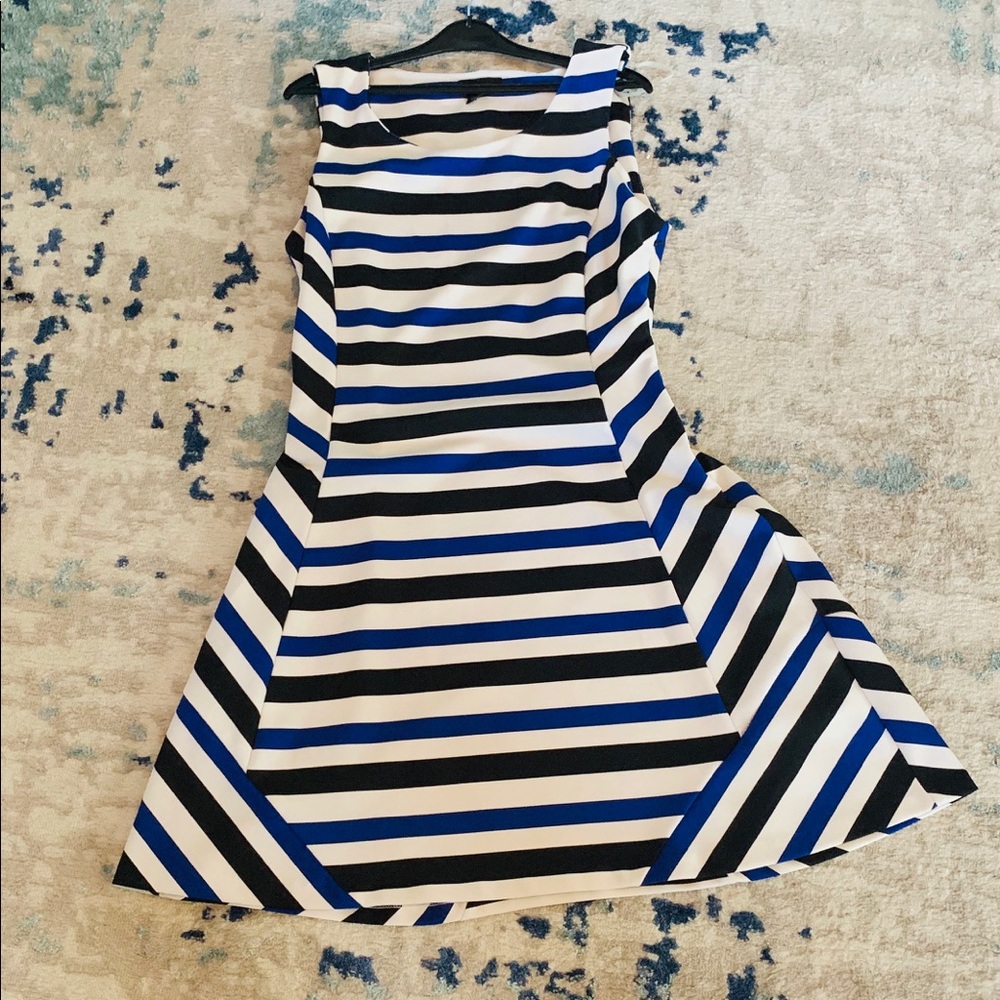 Worthington sz 12 sleeves dress
